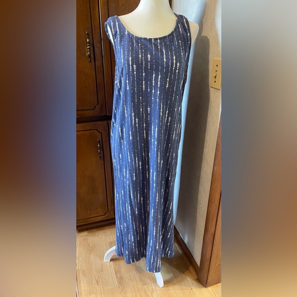 Navy Sleeveless Maxi Dress with White Stripes